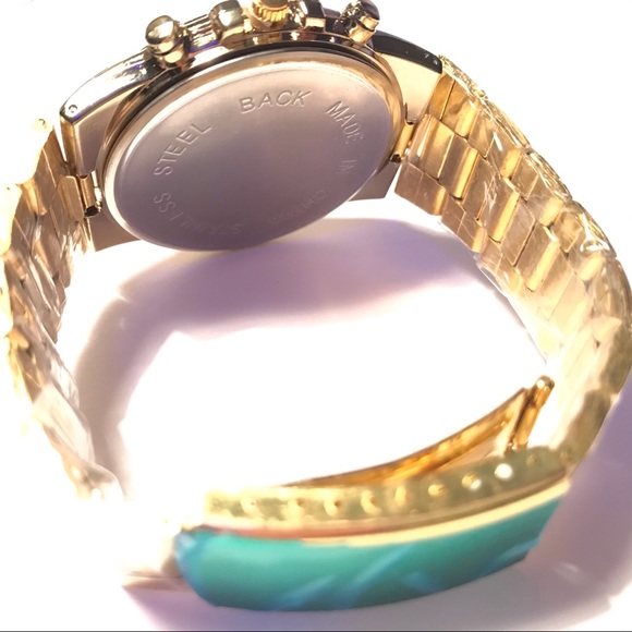 M&H Men’s Stainless Steel Watch - Picture 5 of 6